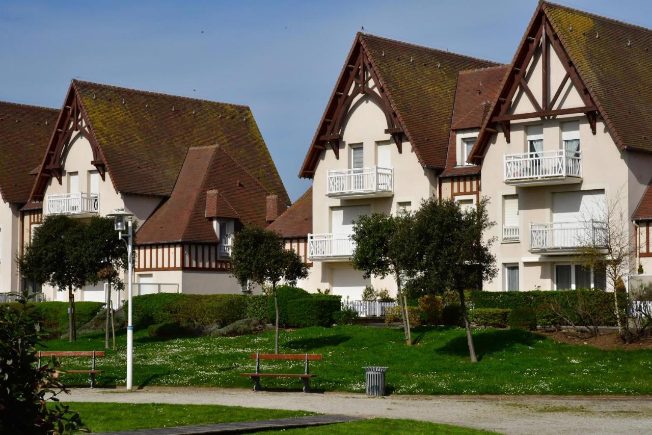 Senane - Joli Studio A 50M De La Plage, Parking Apartment Courseulles-sur-Mer Bagian luar foto